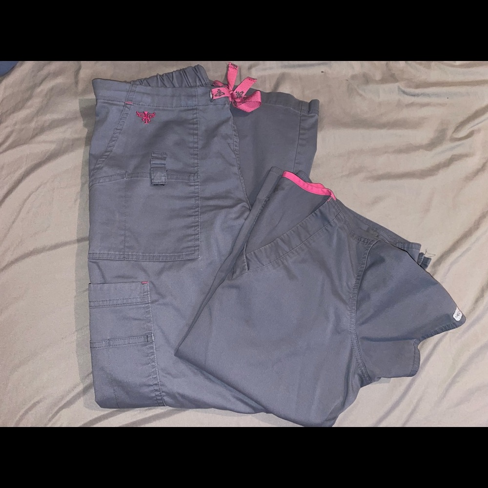 Womens scrubs